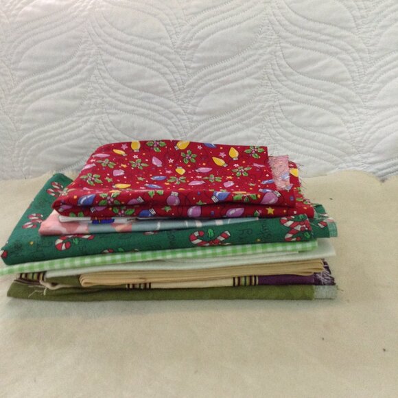 Lot of Misc Crafting Fabric; some vintage.  All different sizes and textures. - Picture 4 of 6